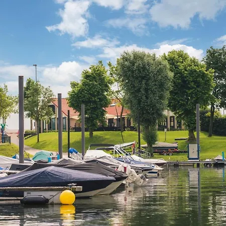 Marinapark Bad Nederrijn Hotel Maurik Exterior photo
