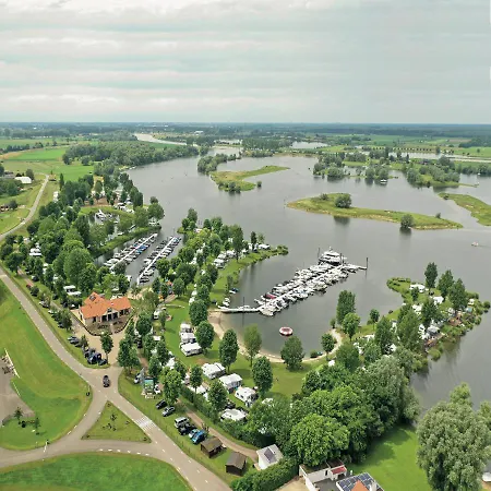 Marinapark Bad Nederrijn Hotel Maurik Exterior photo
