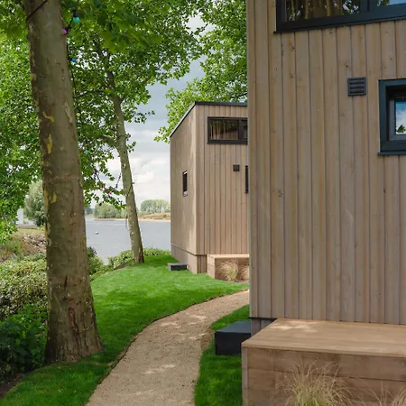 Marinapark Bad Nederrijn Hotel Maurik Exterior photo