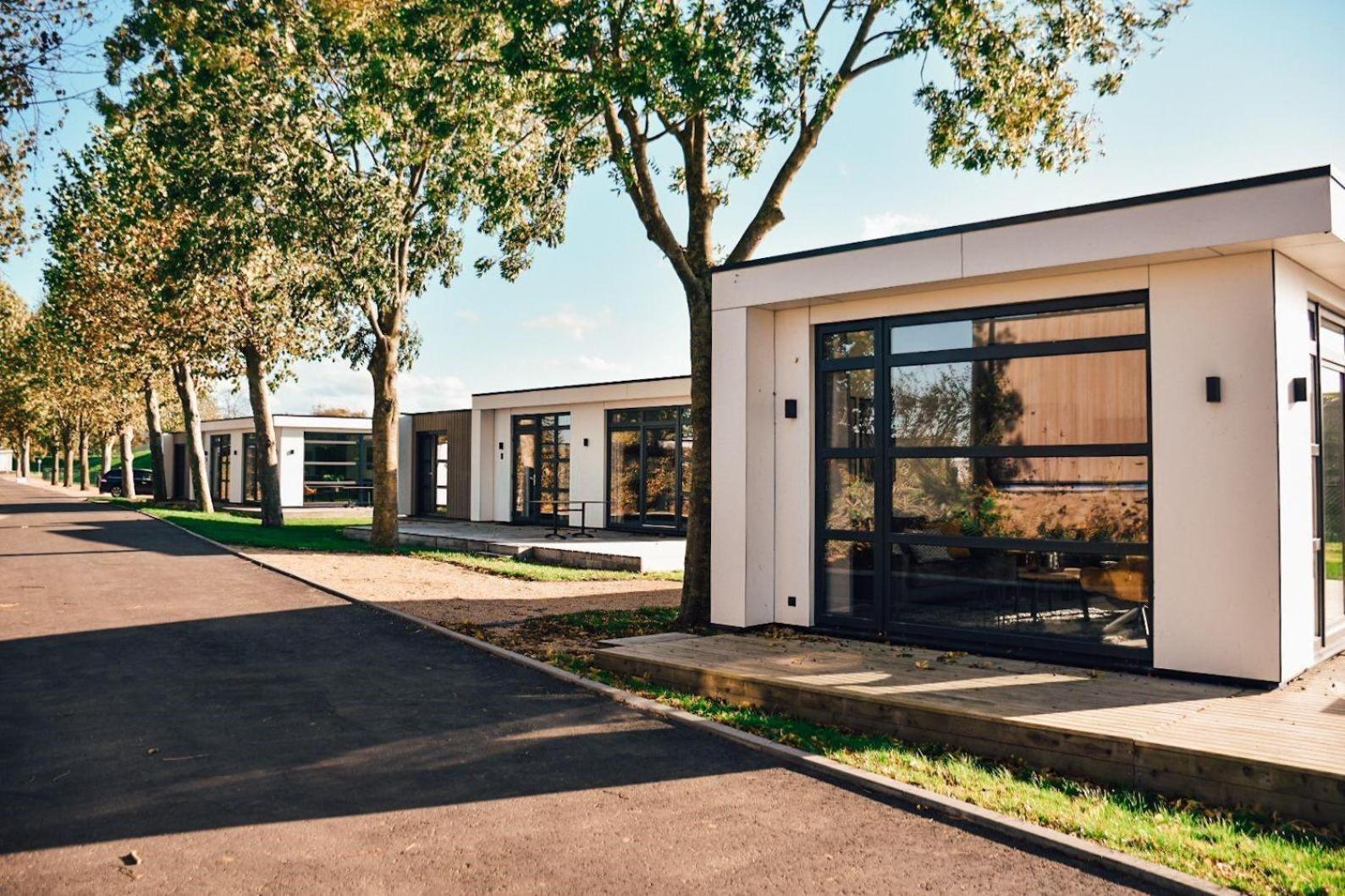 Marinapark Bad Nederrijn Aldeamento Turístico Maurik